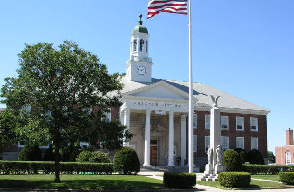 OLYMPUS DIGITAL CAMERA Gardner, Massachusetts City Hall