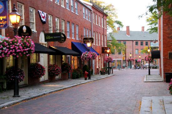 newburyport, ma Downtown Newburyport, Massachusetts