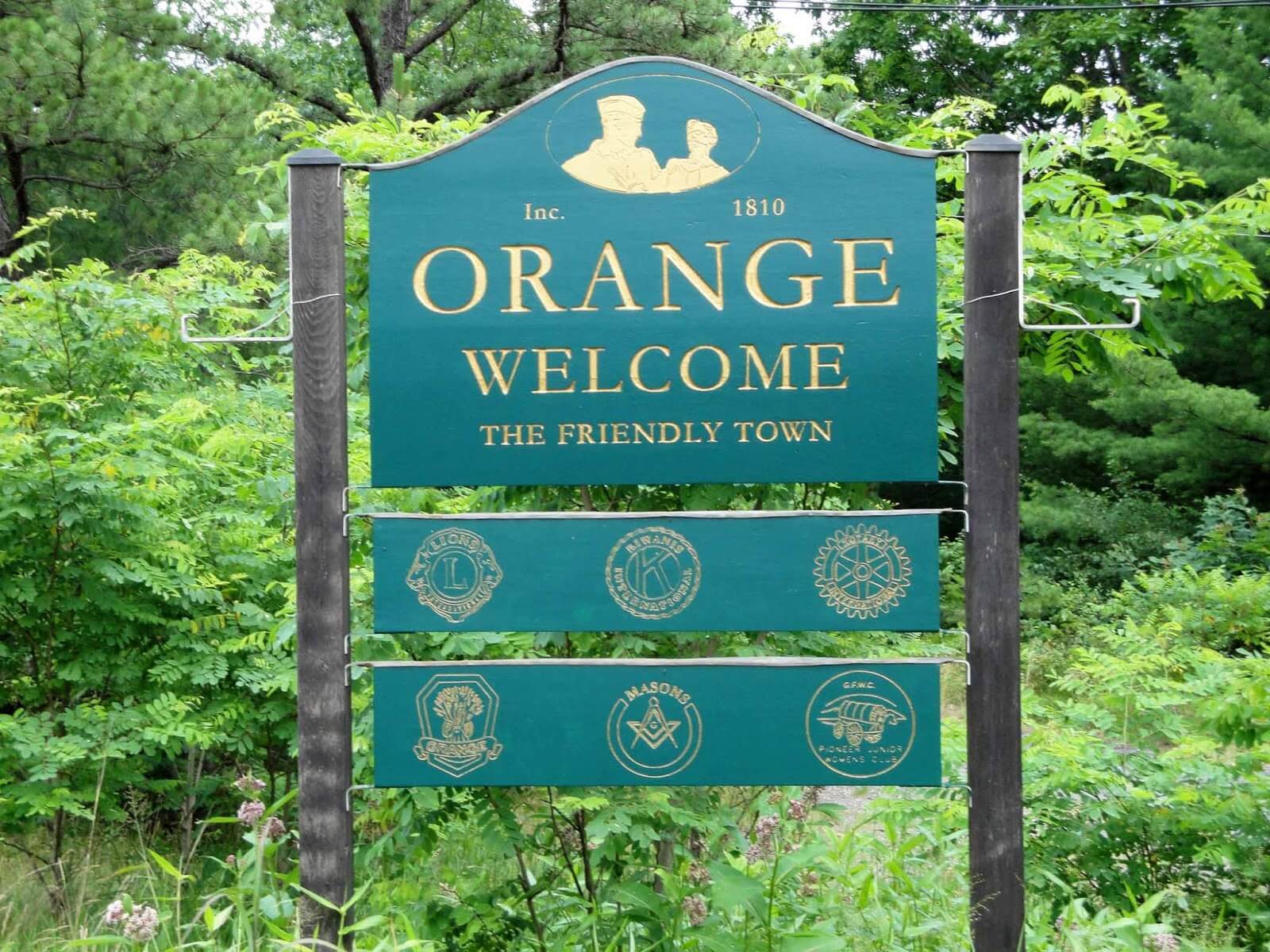 Orange Welcome to Orange, Massachusetts sign
