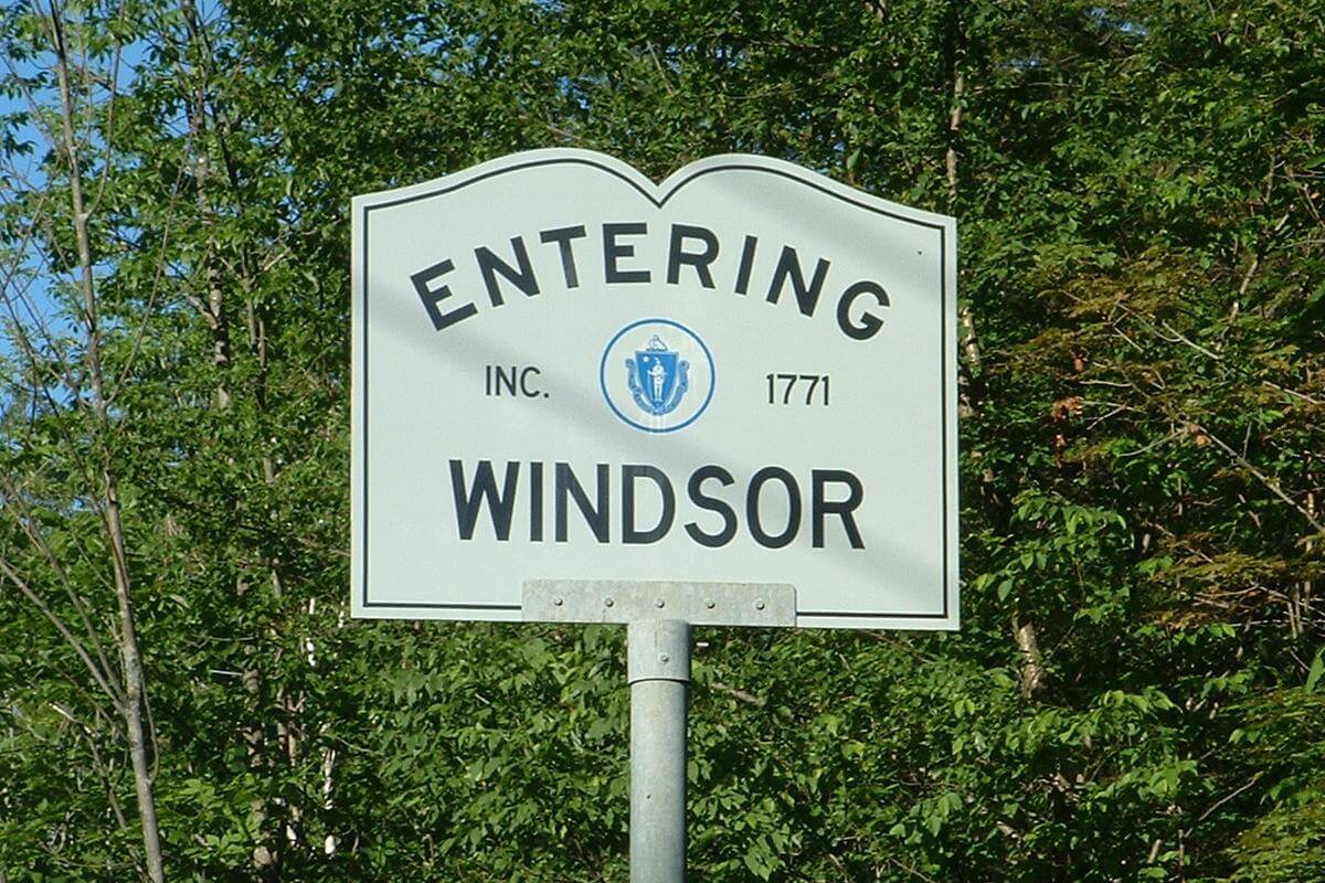 Windsor_Welcome_Sign